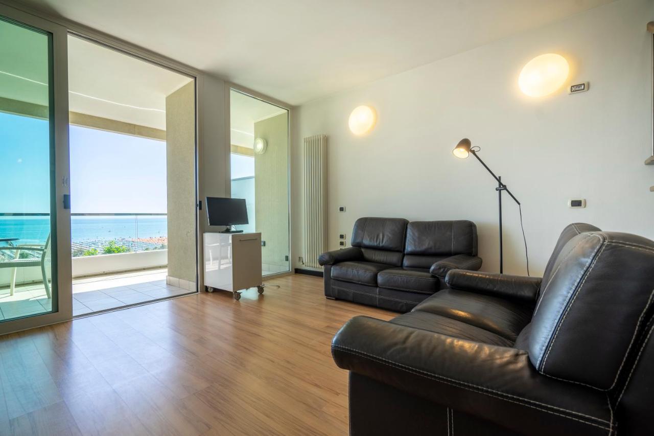 Hotel Cristallo Rimini Exterior photo
